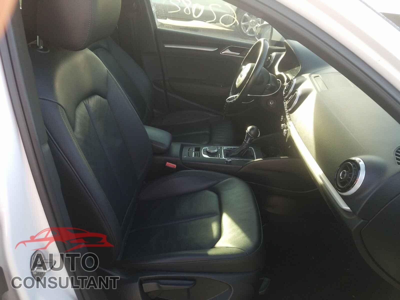 AUDI A3 2016 - WAUA7GFF3G1017204
