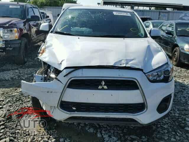 MITSUBISHI OUTLANDER 2015 - 4A4AR3AUXFE013484