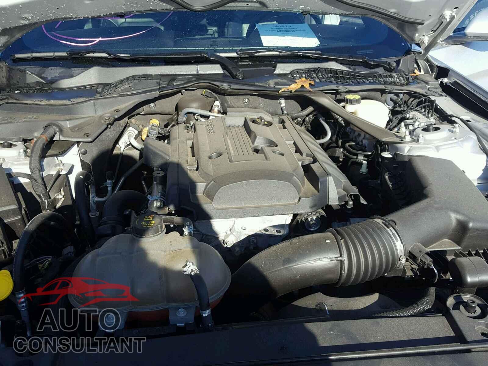 FORD MUSTANG 2015 - 1FATP8UH2F5415460