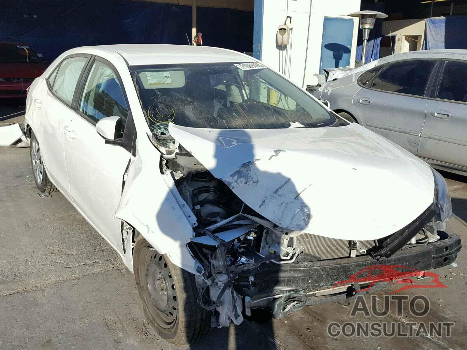 TOYOTA COROLLA 2015 - 5YFBURHE2FP230297