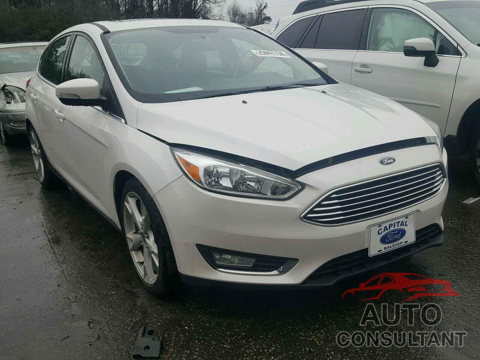 FORD FOCUS 2015 - 1FADP3N25FL366428