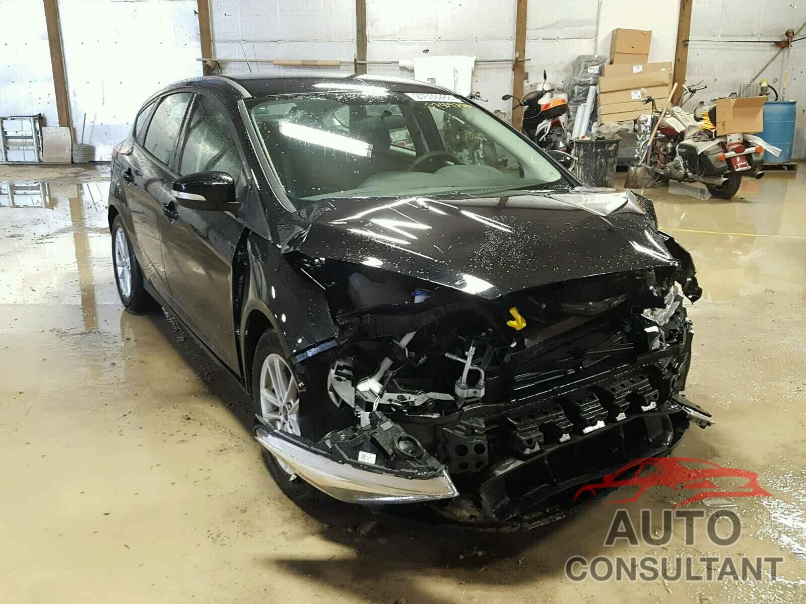 FORD FOCUS 2017 - 1FADP3K26HL312613