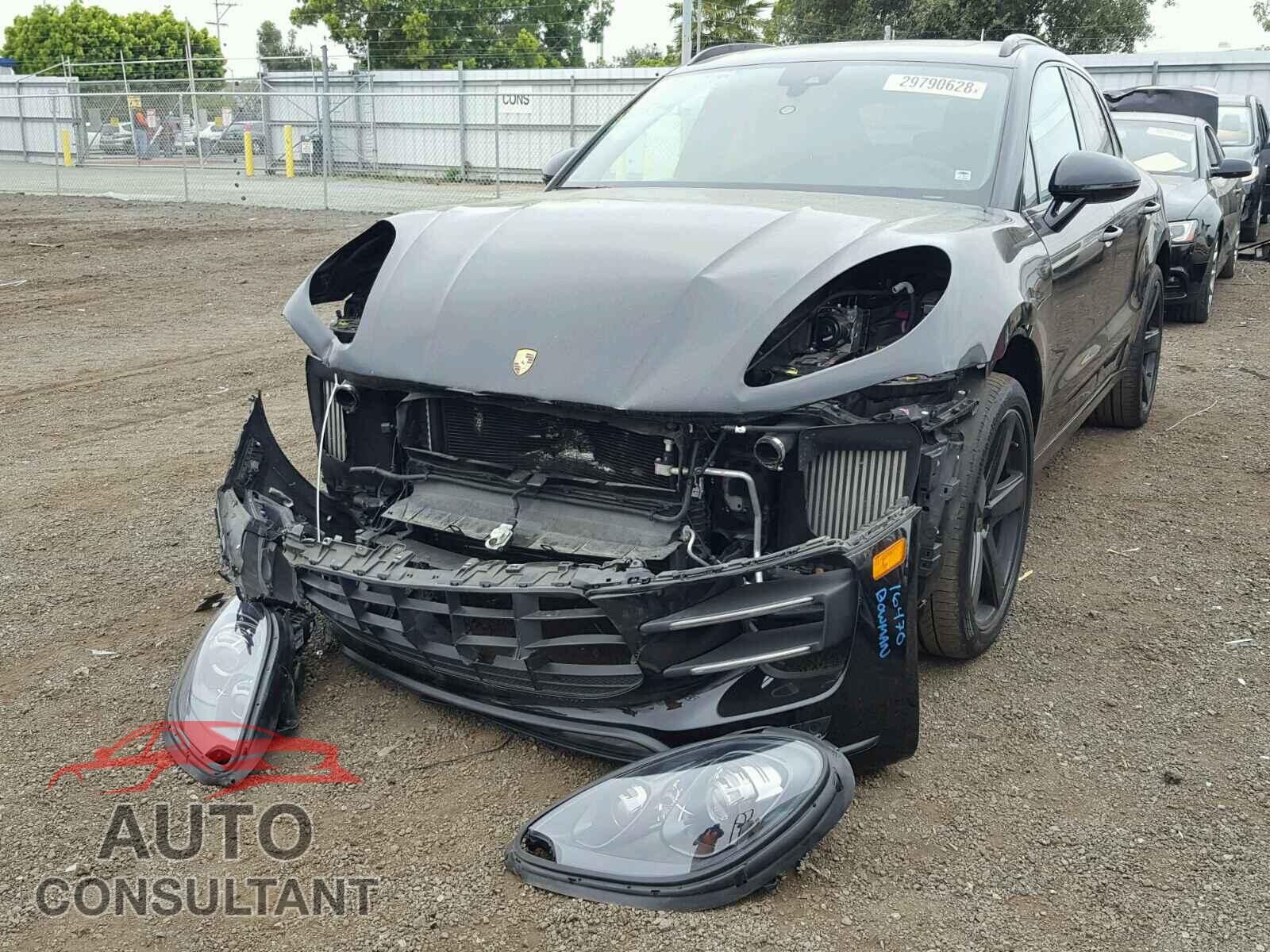 PORSCHE MACAN 2015 - WP1AF2A51FLB47409