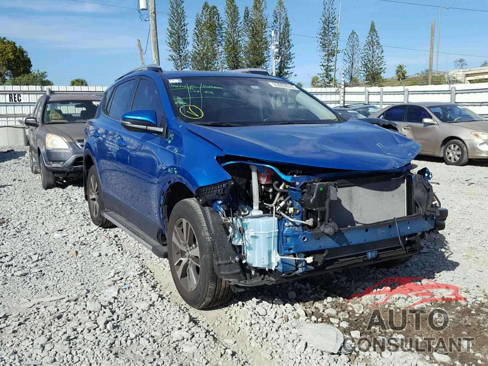 TOYOTA RAV4 2016 - JTMWFREV6GJ074688