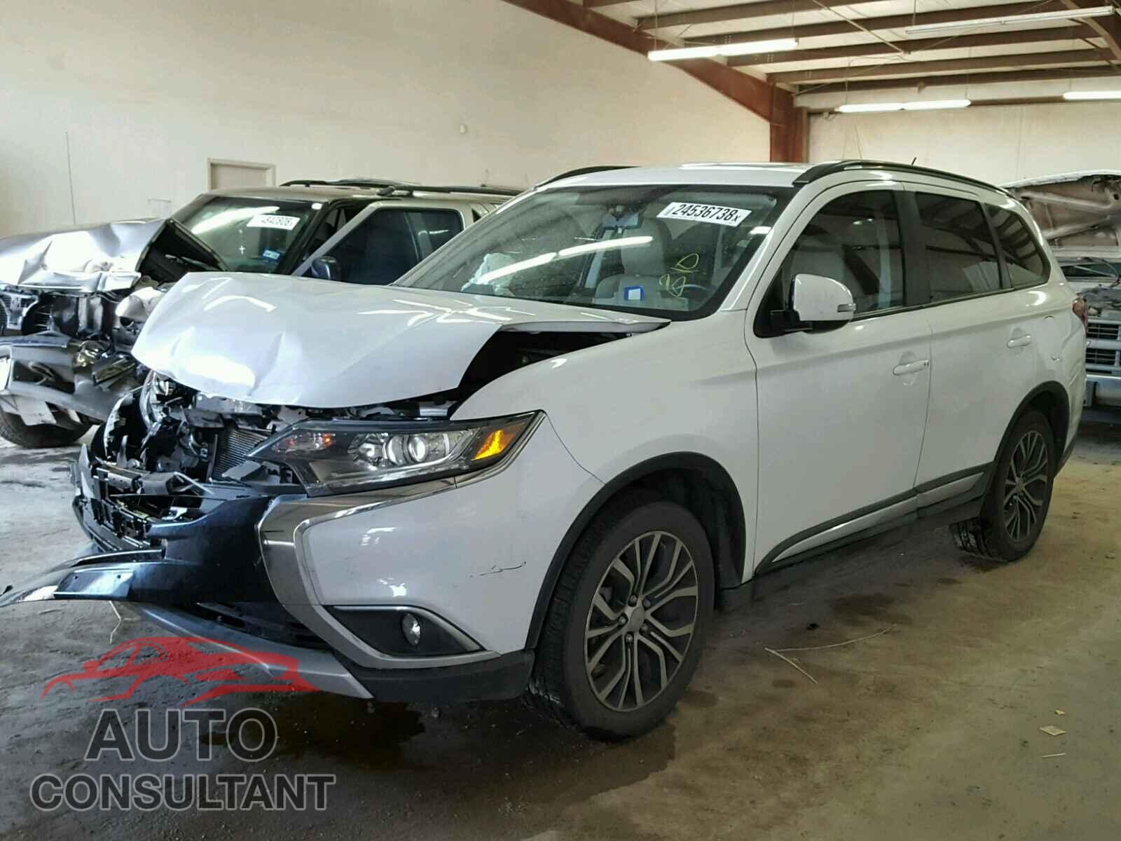 MITSUBISHI OUTLANDER 2016 - JA4AD3A39GZ016331