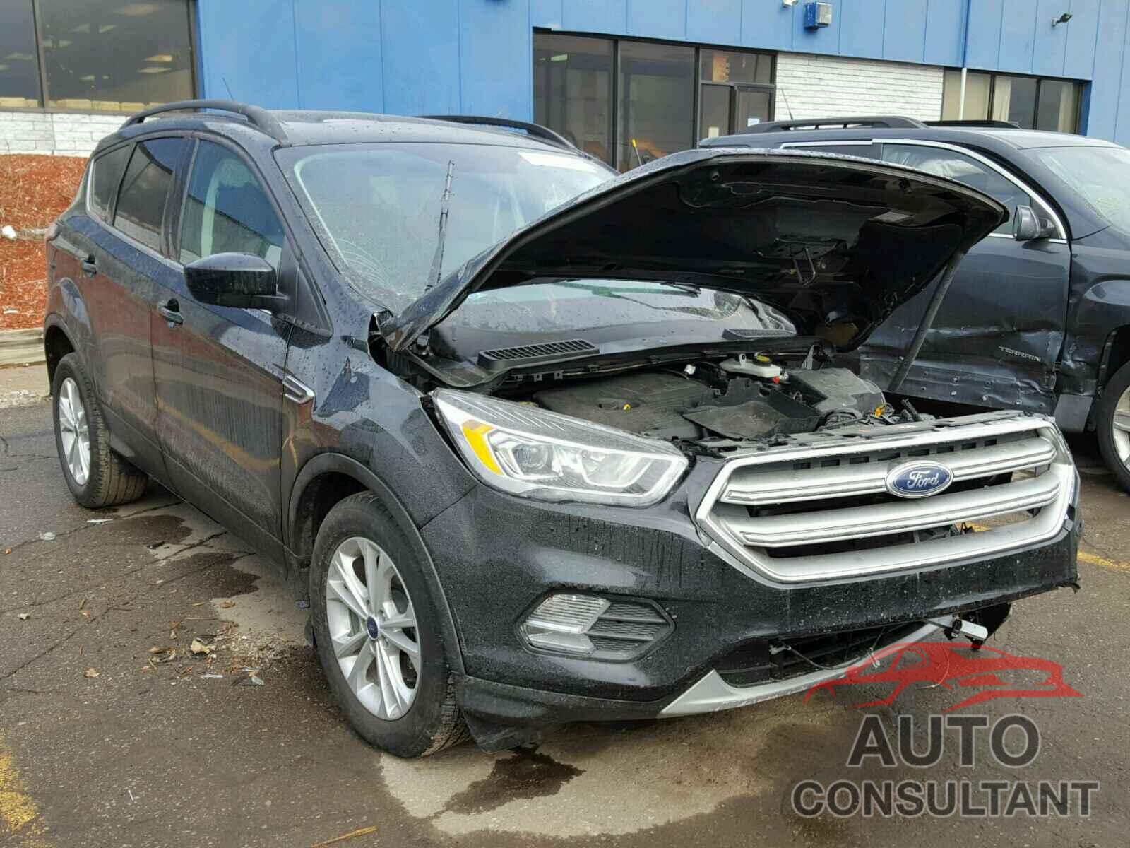 FORD ESCAPE 2017 - 1FMCU0GD7HUA49237