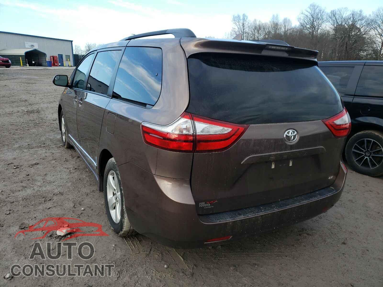 TOYOTA SIENNA 2018 - 5TDKZ3DC6JS918712