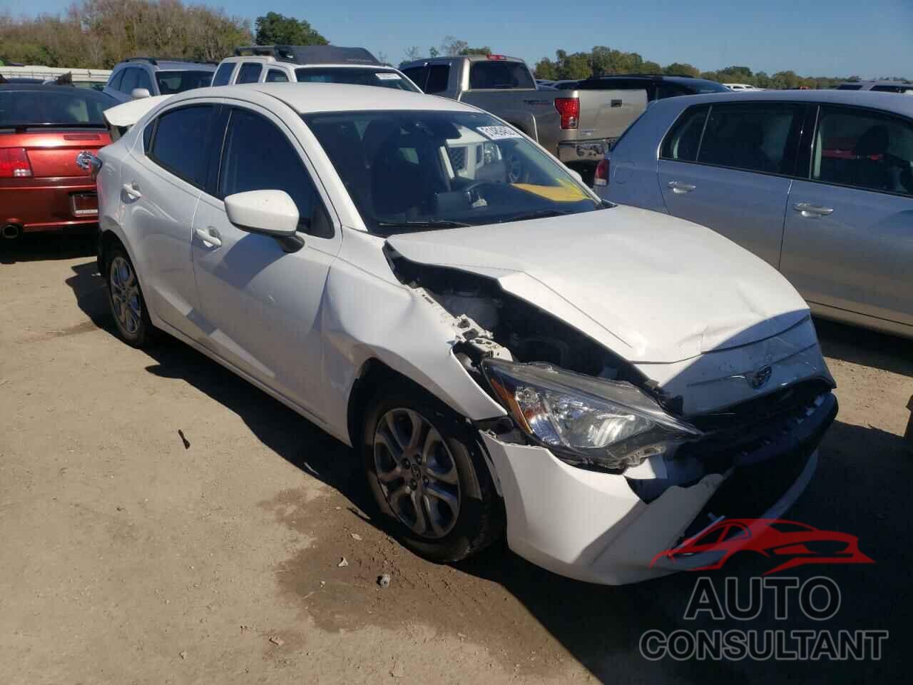 TOYOTA YARIS 2018 - 3MYDLBYV3JY327490