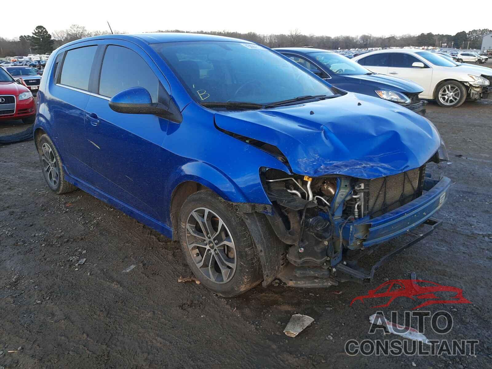 CHEVROLET SONIC 2017 - 1G1JD6SH1H4131482