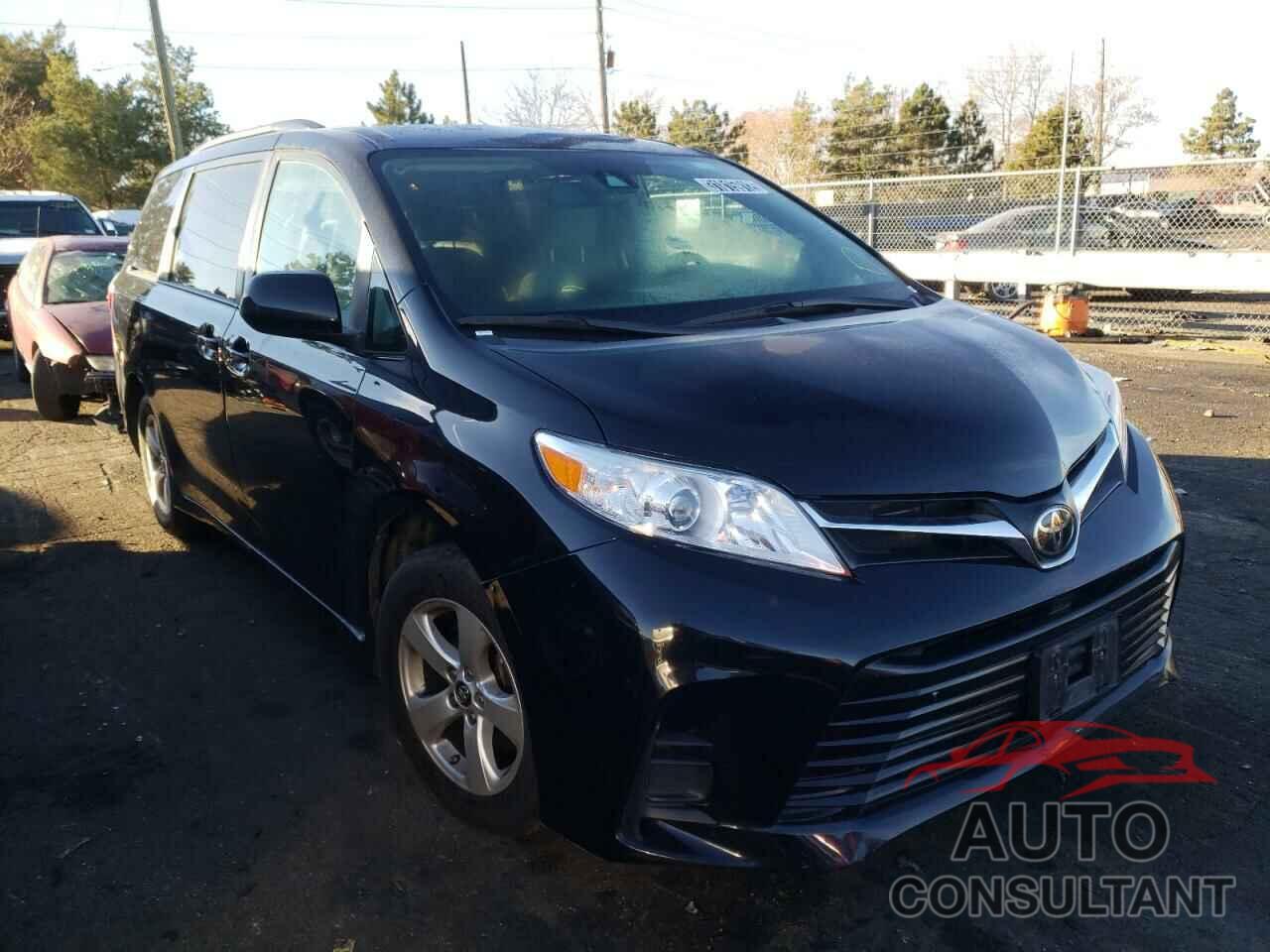 TOYOTA SIENNA 2019 - 5TDKZ3DC9KS003774