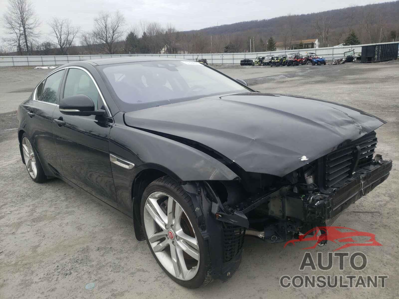 JAGUAR XE 2017 - SAJAK4BV9HCP16115