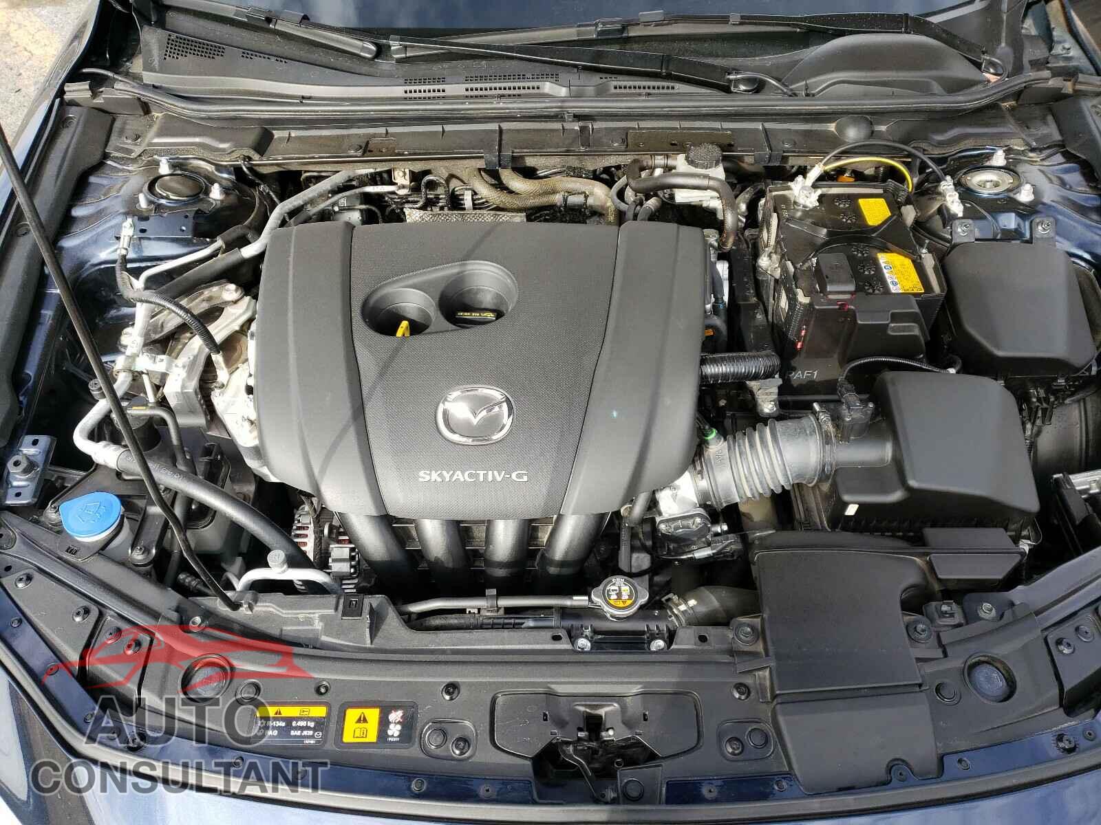 MAZDA 3 2019 - JM1BPACLXK1110468