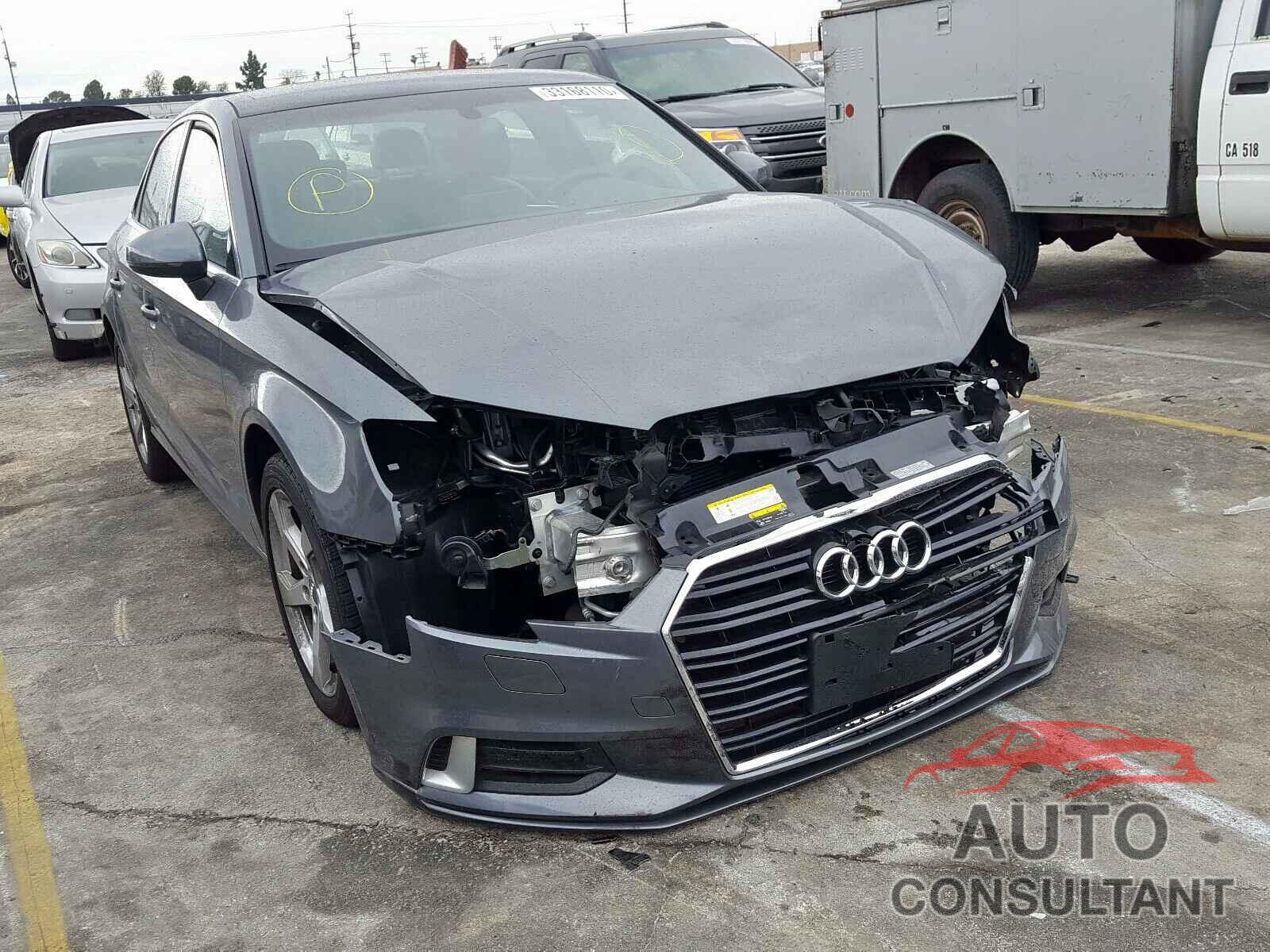 AUDI A3 2019 - WAUAUGFF7K1018681