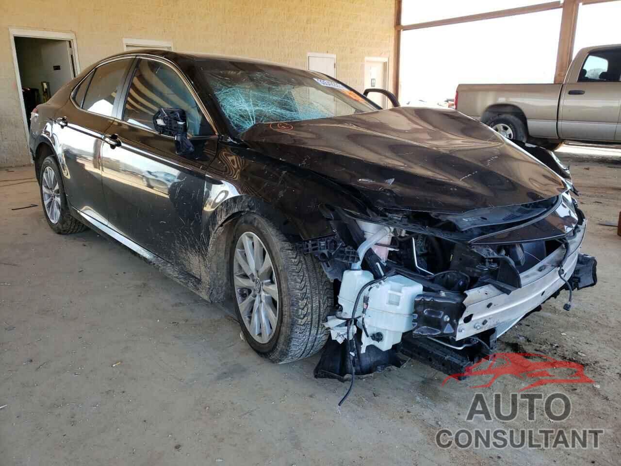TOYOTA CAMRY 2018 - 4T1B11HK3JU544662