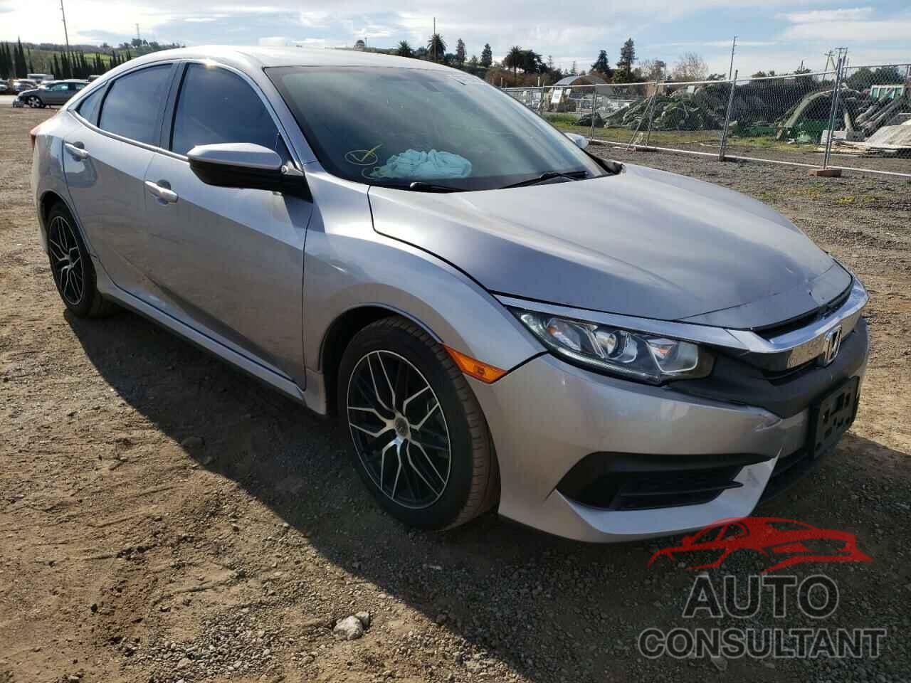 HONDA CIVIC 2018 - 2HGFC2F50JH503395