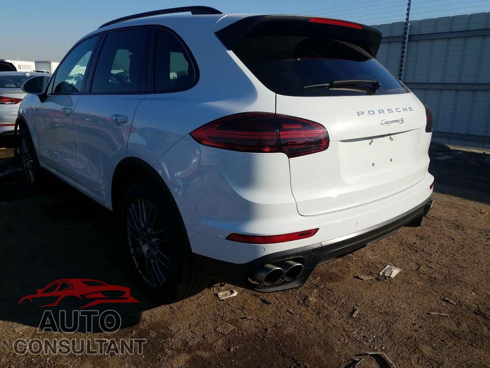 PORSCHE CAYENNE 2017 - WP1AB2A20HLA52571