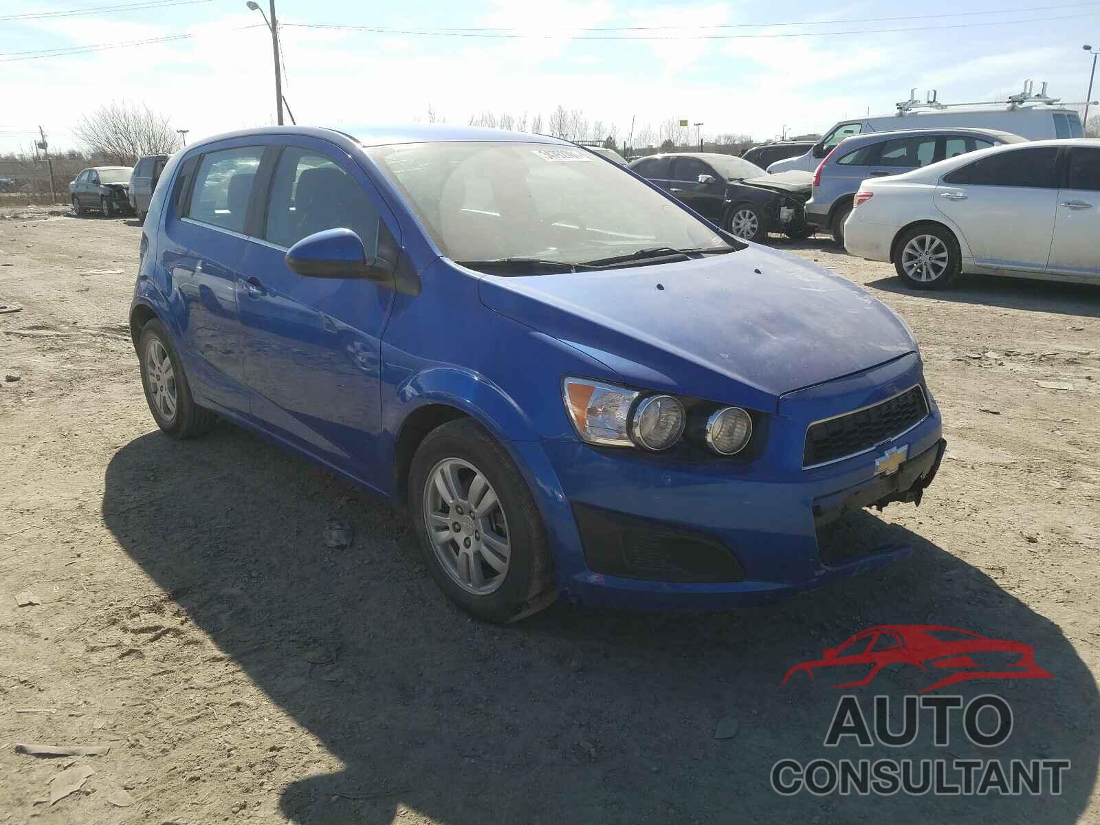CHEVROLET SONIC 2016 - 1G1JC6SB7G4173653