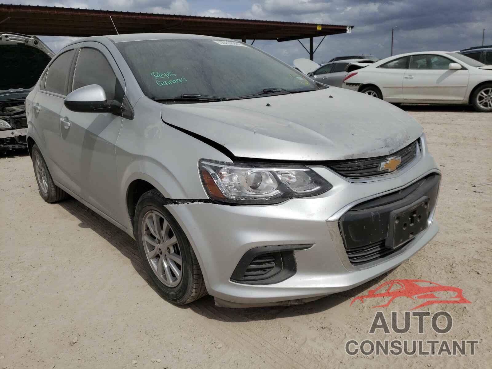 CHEVROLET SONIC 2017 - 1G1JD5SH9H4125097