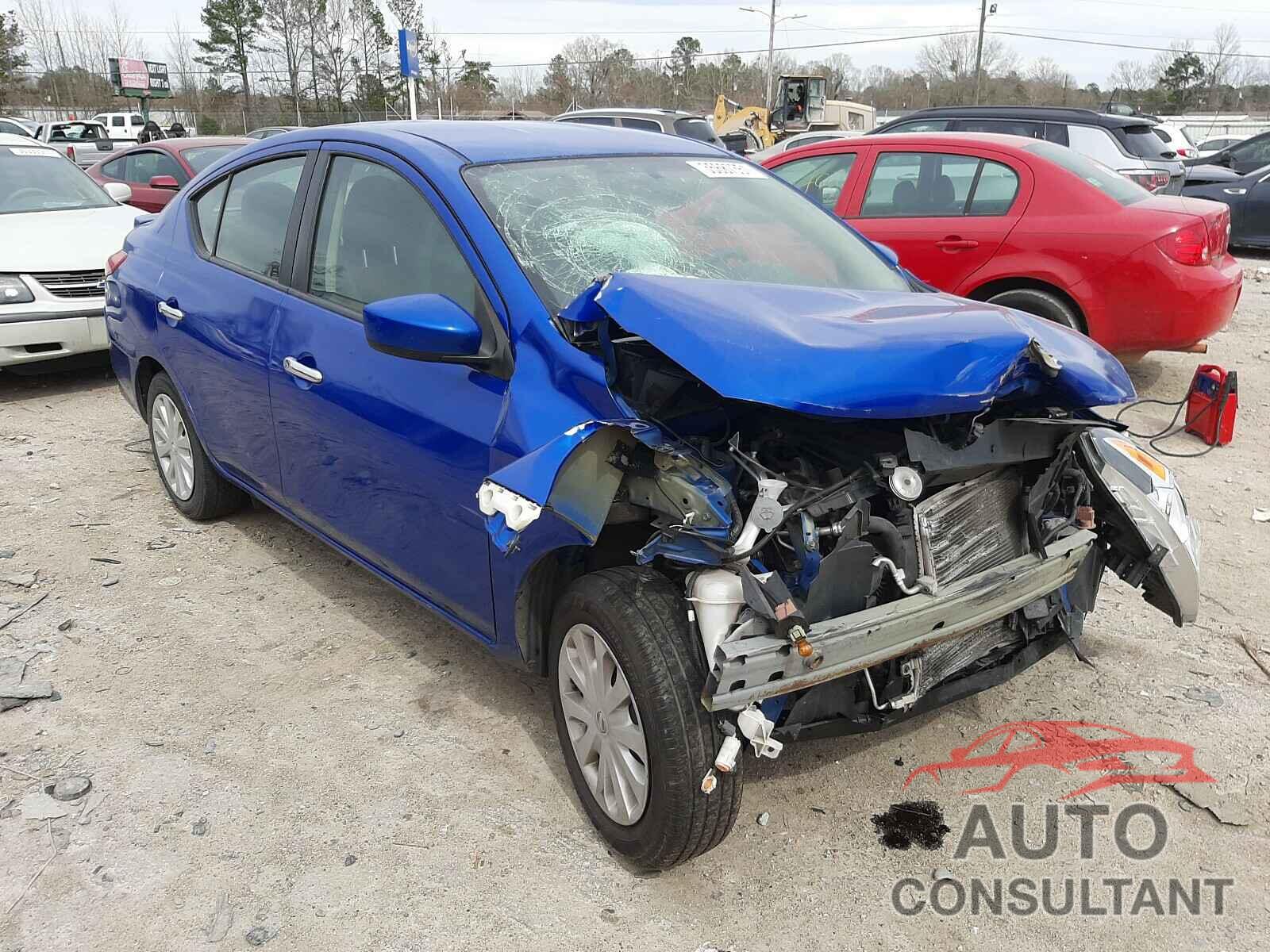NISSAN VERSA 2017 - 3N1CN7APXHL885909