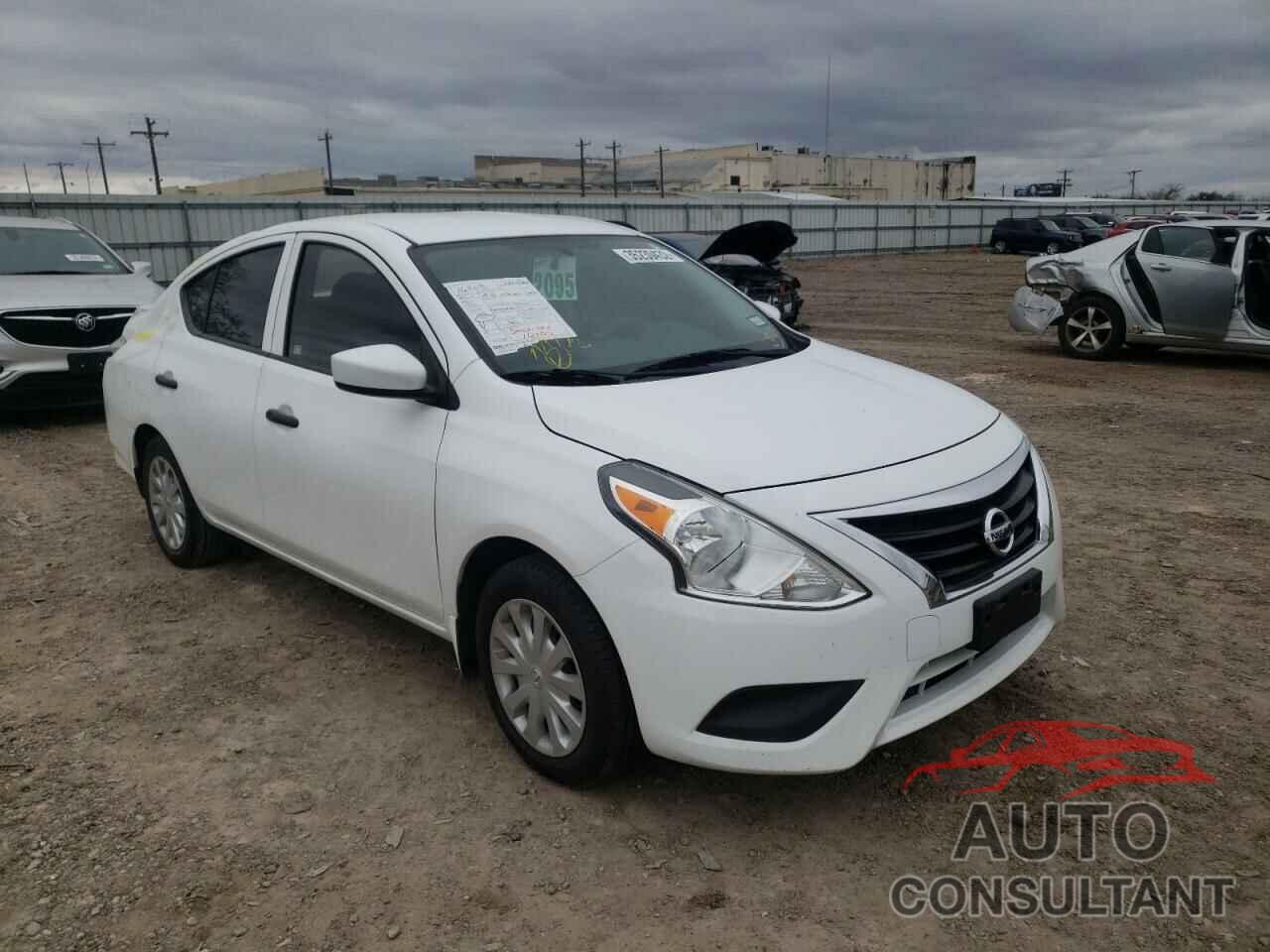 NISSAN VERSA 2017 - 3N1CN7AP1HL885524