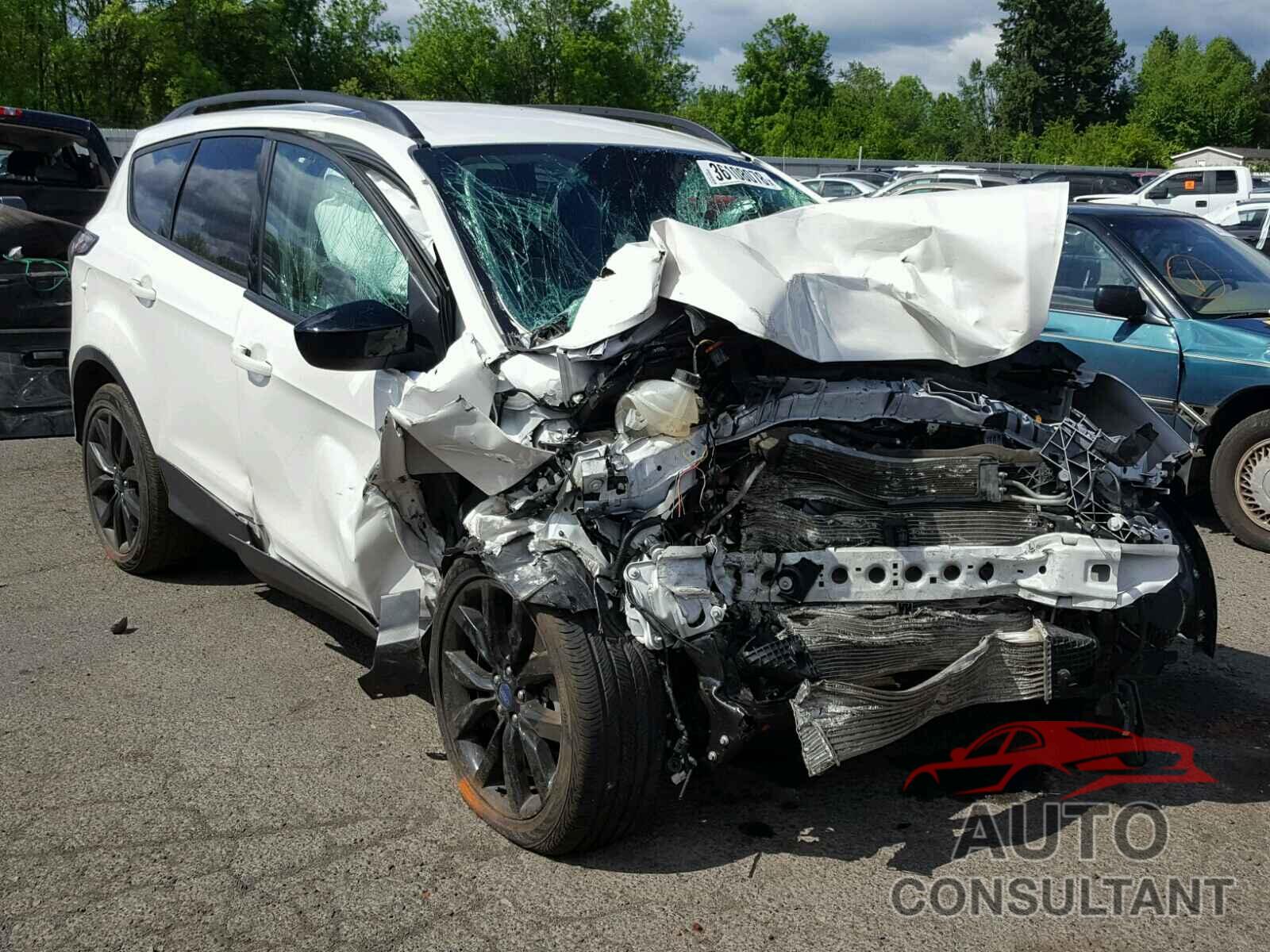FORD ESCAPE 2017 - 1FMCU9G98HUB82069