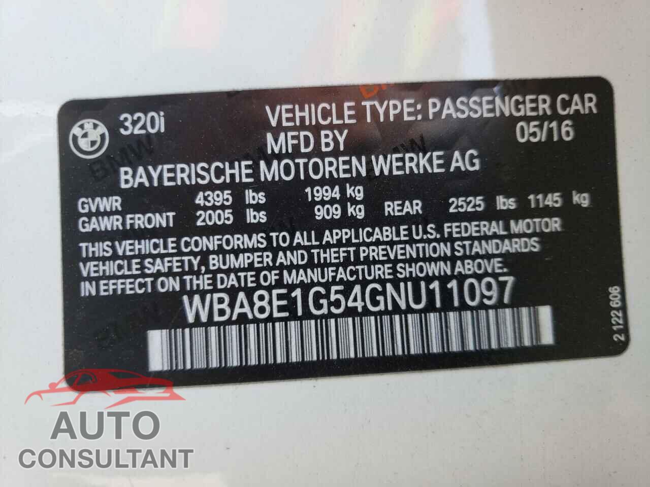 BMW 3 SERIES 2016 - WBA8E1G54GNU11097