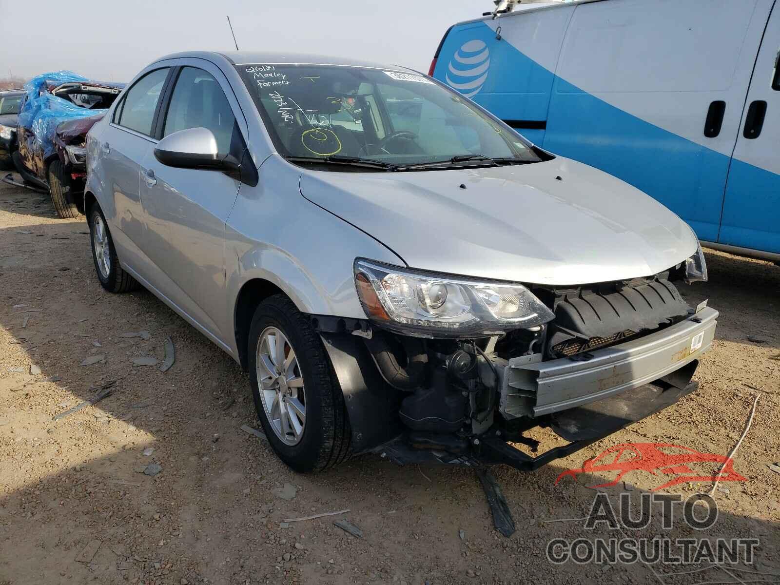 CHEVROLET SONIC 2017 - 1G1JD5SH3H4114354