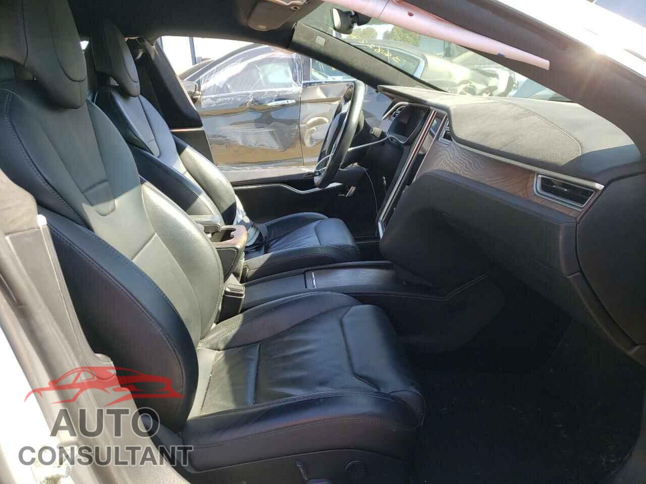 TESLA MODEL S 2017 - 5YJSA1E17HF202621