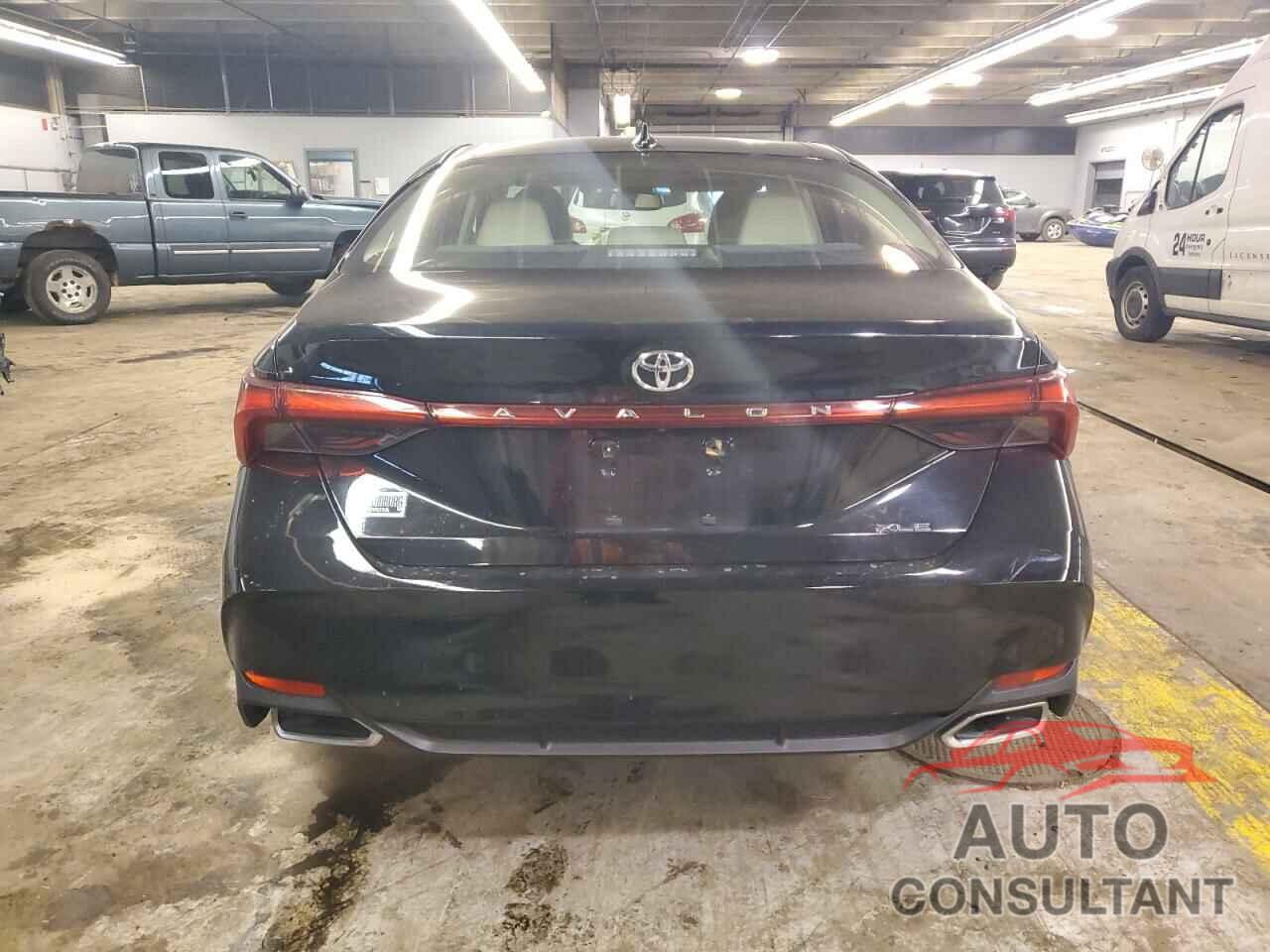 TOYOTA AVALON 2019 - 4T1BZ1FB9KU004505