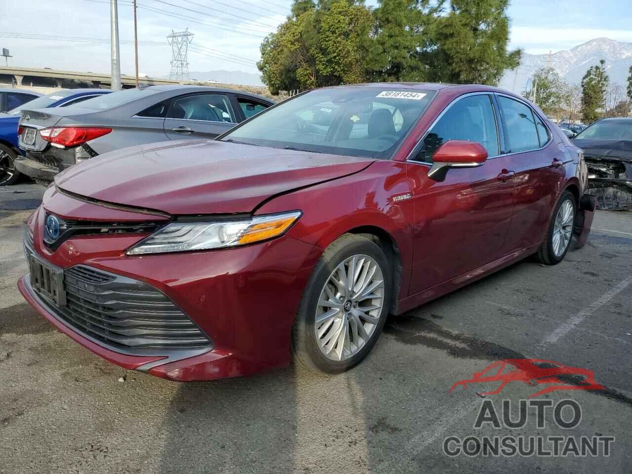 TOYOTA CAMRY 2018 - 4T1B21HK9JU504390