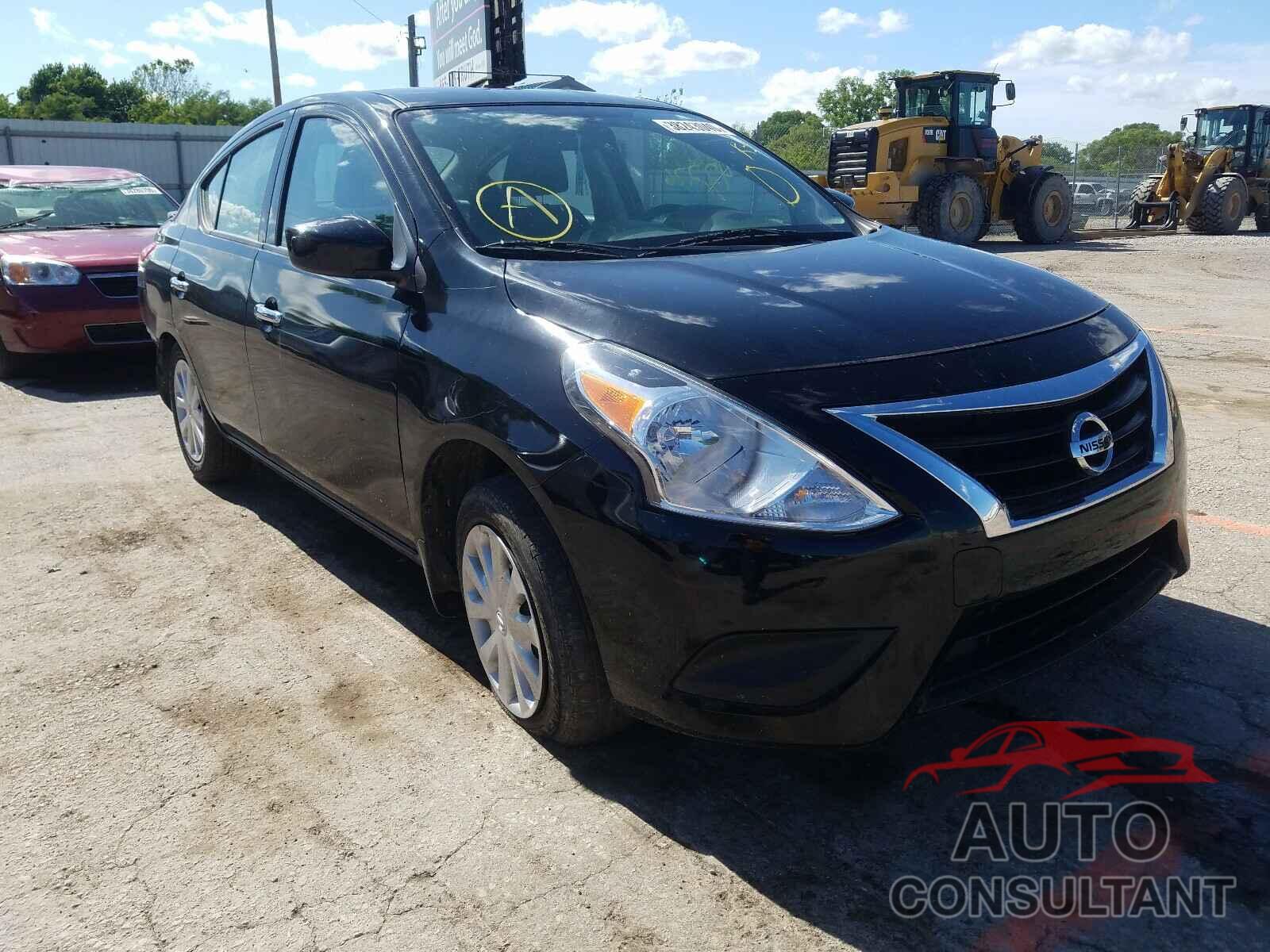 NISSAN VERSA 2017 - 3N1CN7AP5HL888958