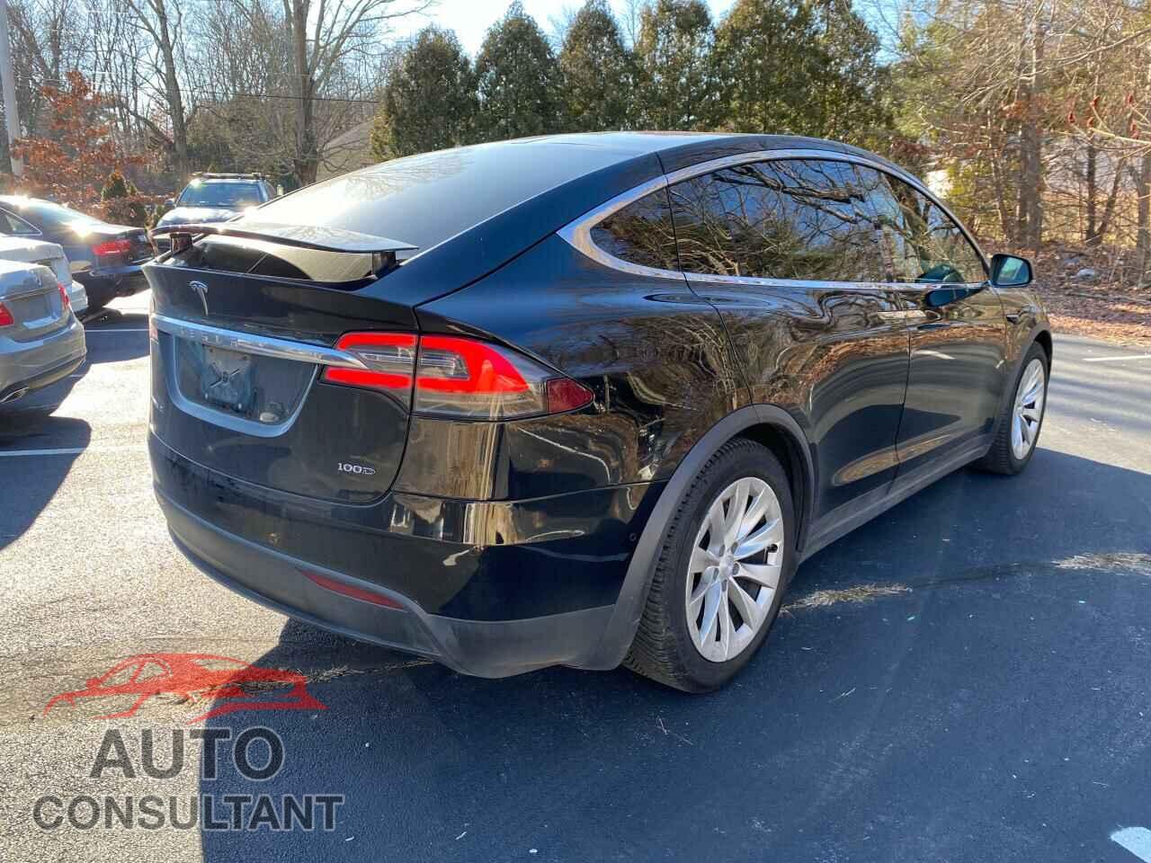 TESLA MODEL X 2017 - 5YJXCBE29HF043891