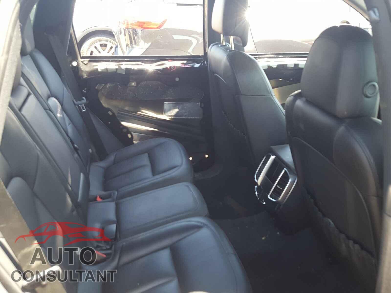 PORSCHE CAYENNE 2016 - WP1AE2A27GLA64450