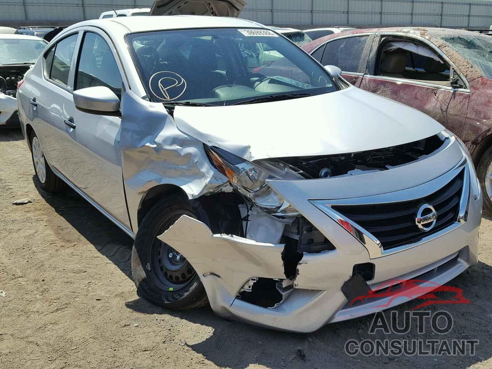 NISSAN VERSA 2018 - 3N1CN7AP5JL851477