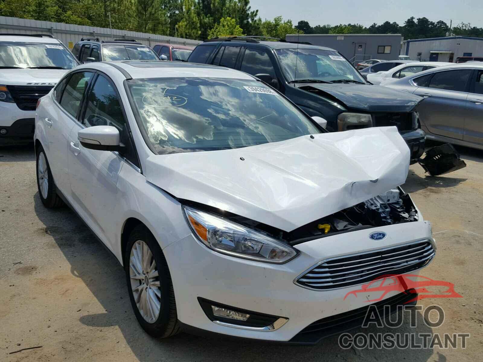 FORD FOCUS 2018 - 1FADP3J20JL323923