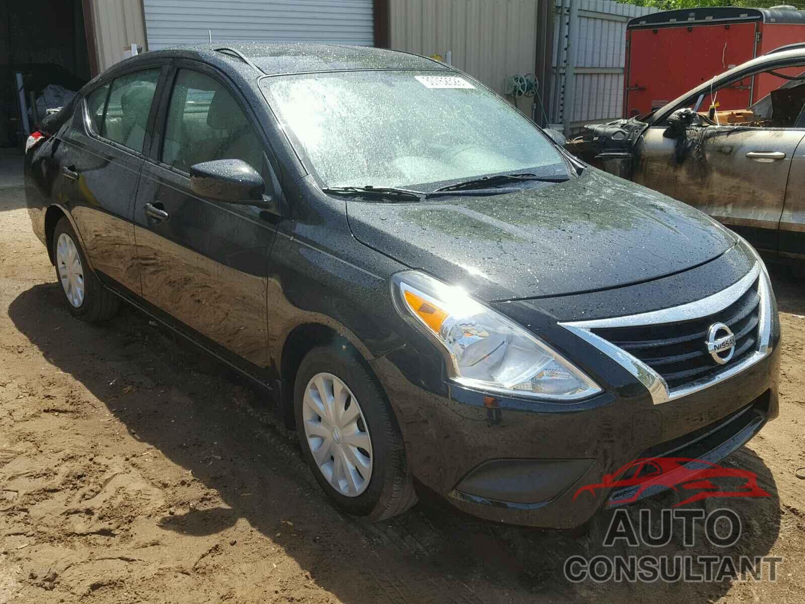 NISSAN VERSA 2018 - 3N1CN7AP0JL835252