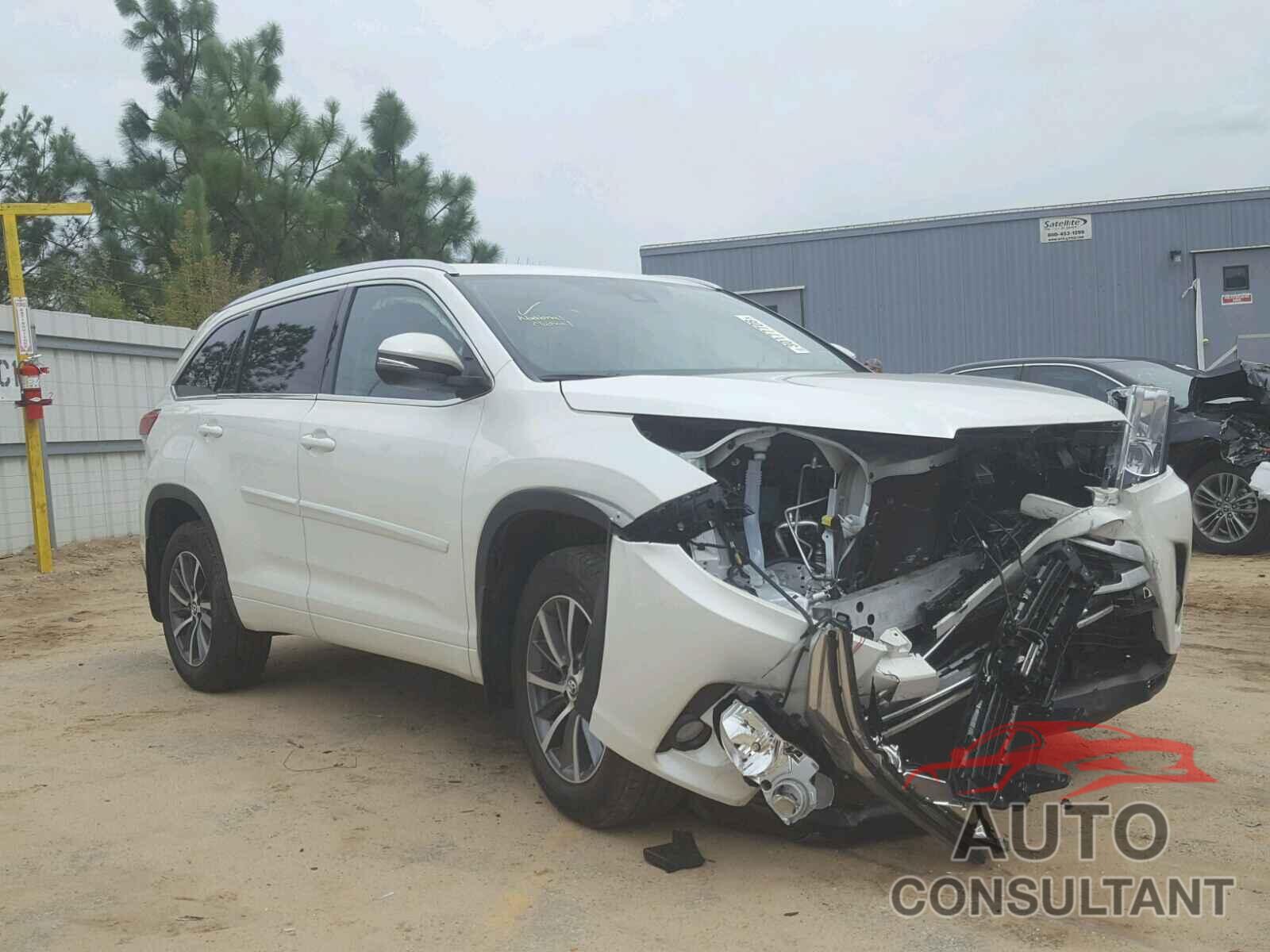 TOYOTA HIGHLANDER 2017 - 5TDJZRFH3HS520763