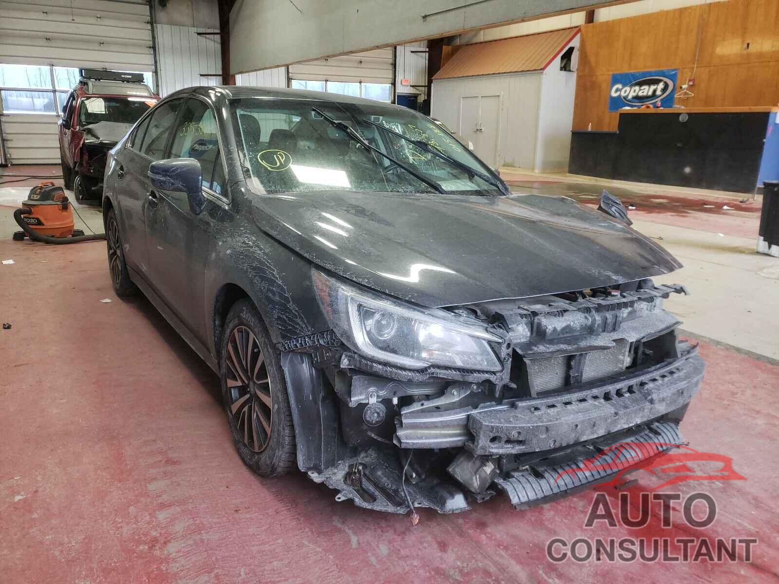 SUBARU LEGACY 2019 - 4S3BNAF60K3015188