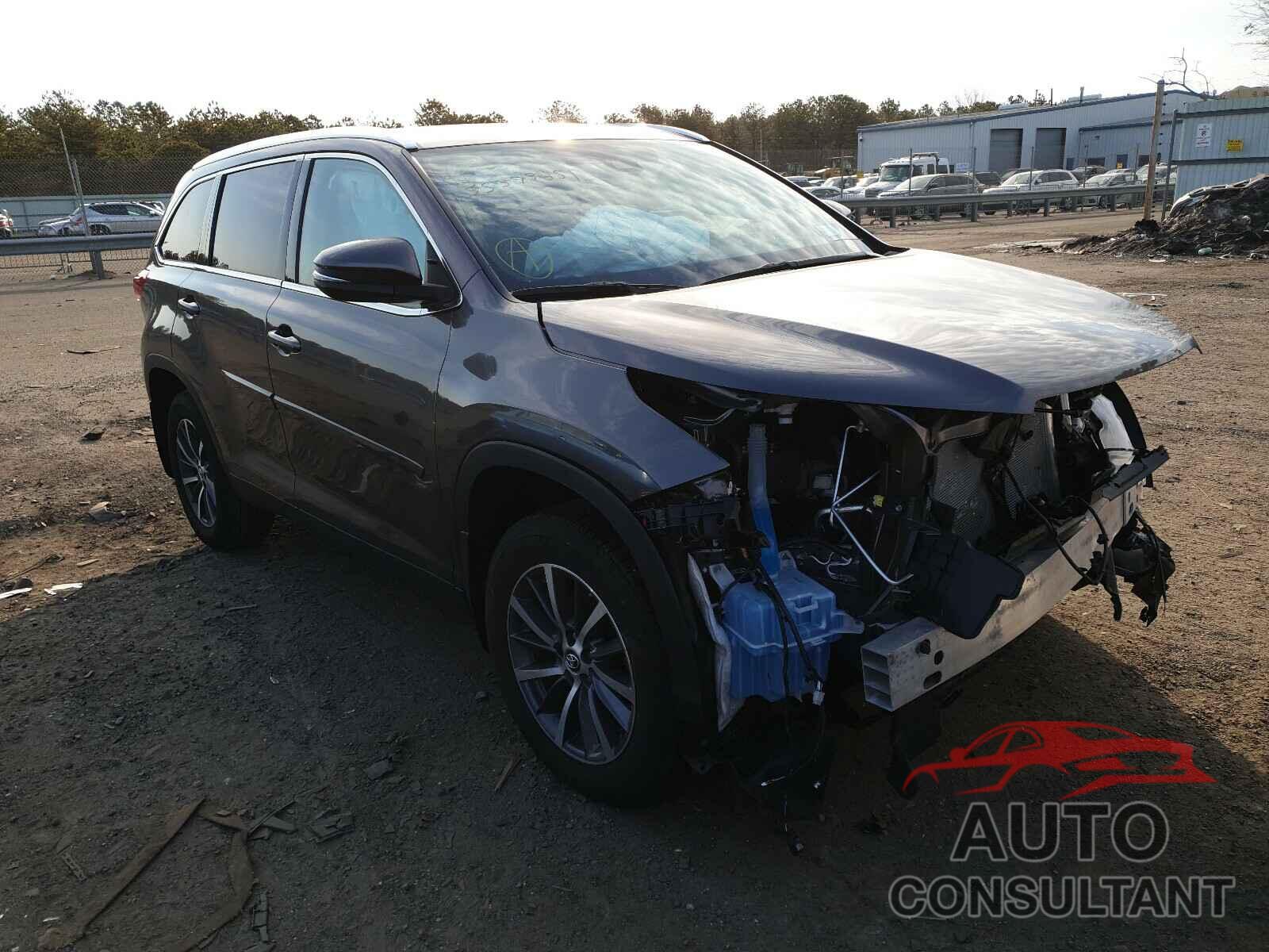 TOYOTA HIGHLANDER 2019 - 5TDJZRFH1KS578748