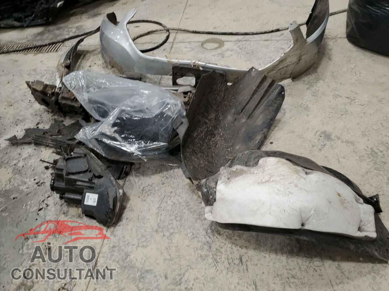 FORD TAURUS 2015 - 1FAHP2E80FG206577