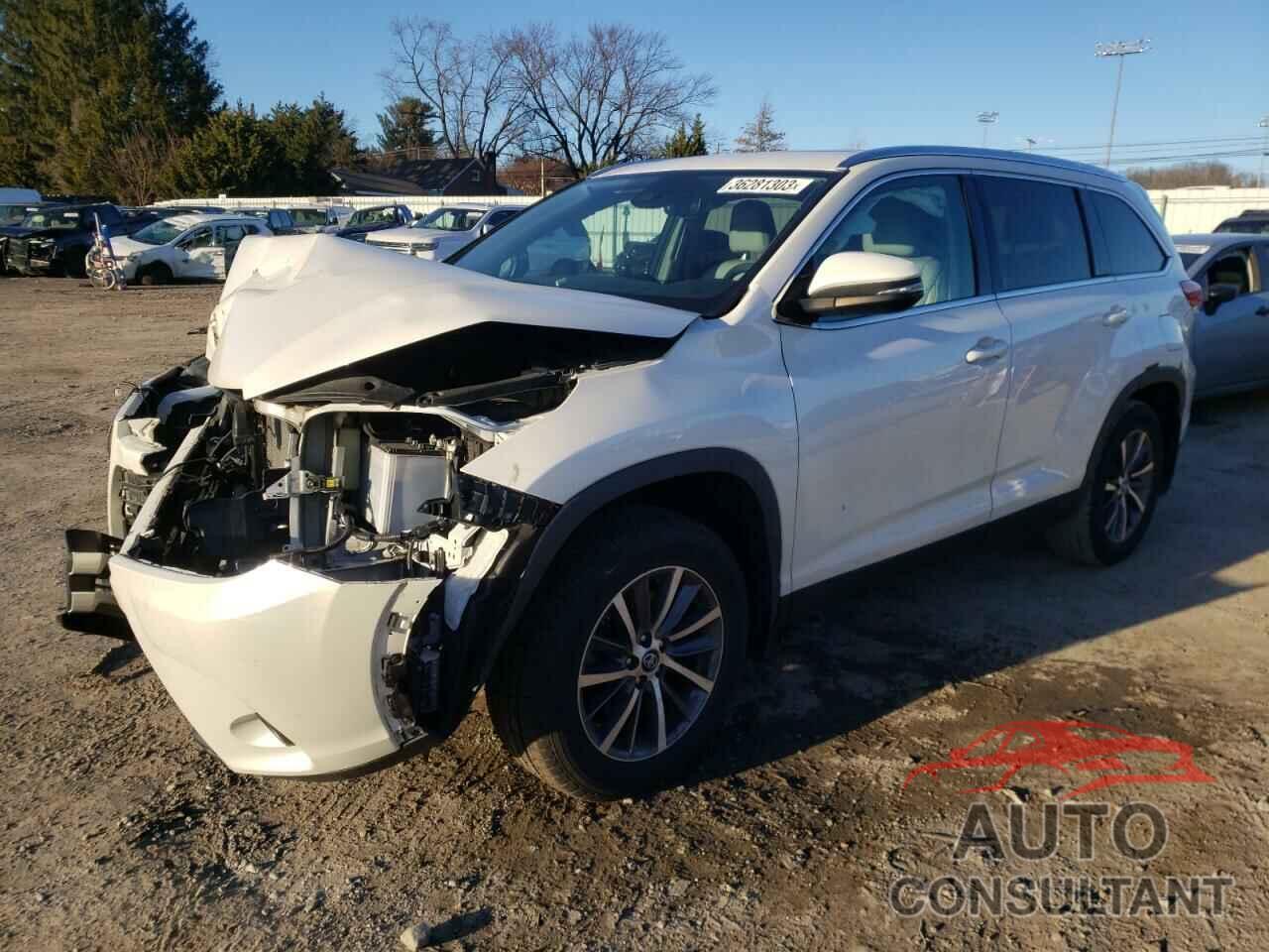 TOYOTA HIGHLANDER 2019 - 5TDJZRFH2KS590861