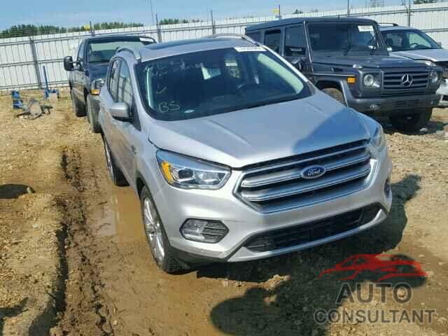FORD ESCAPE 2017 - 1FMCU9J99HUC39971