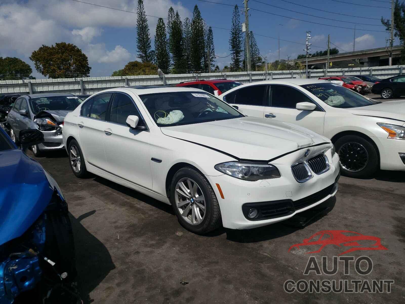 BMW 5 SERIES 2016 - WBA5A5C52GG347934