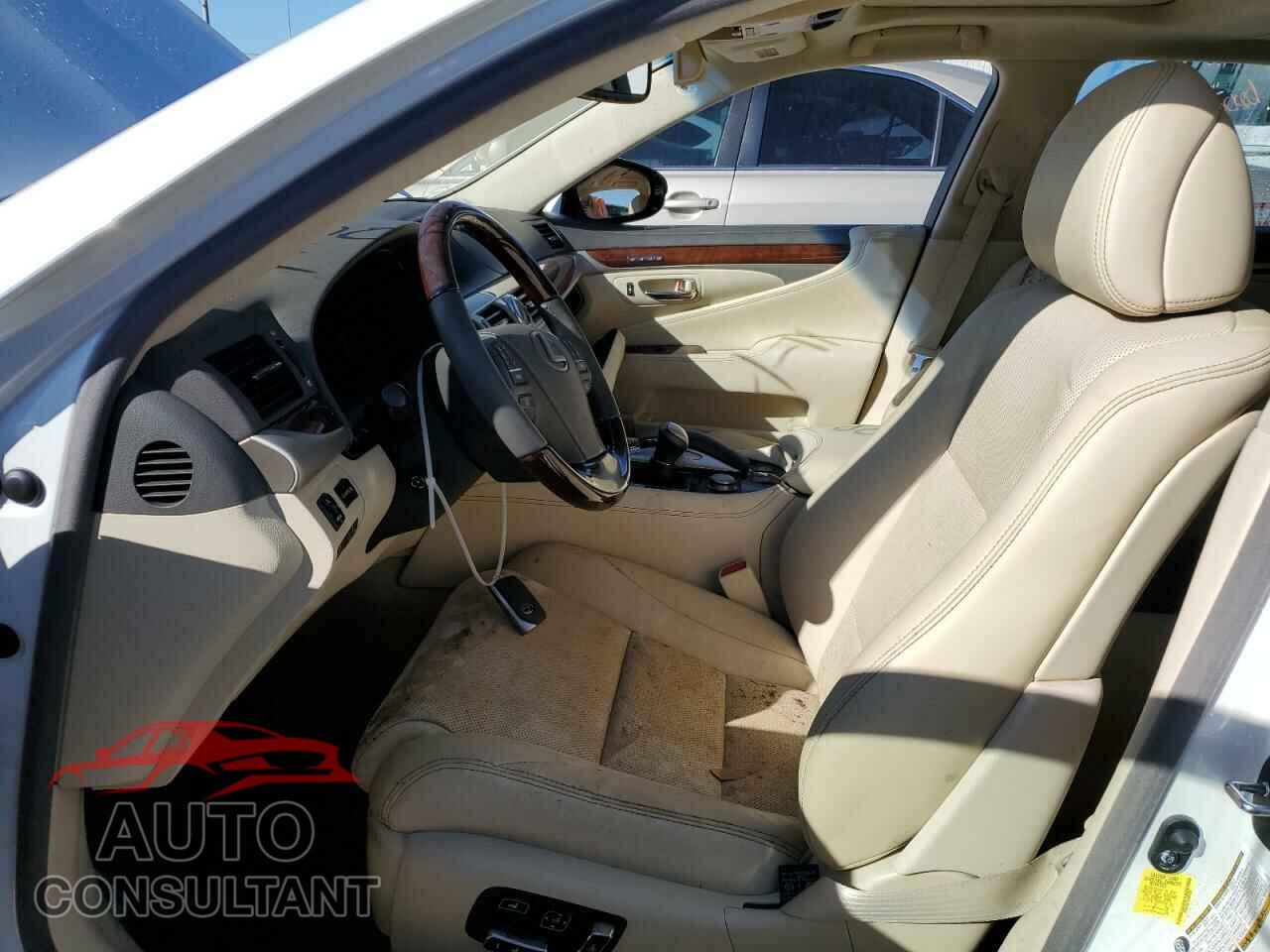 LEXUS LS460 2017 - JTHGL5EF7H5057955