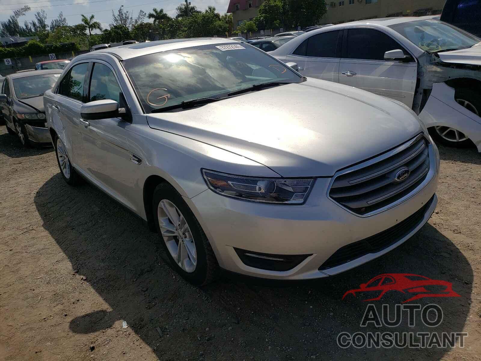 FORD TAURUS 2017 - 1FAHP2E83HG133420