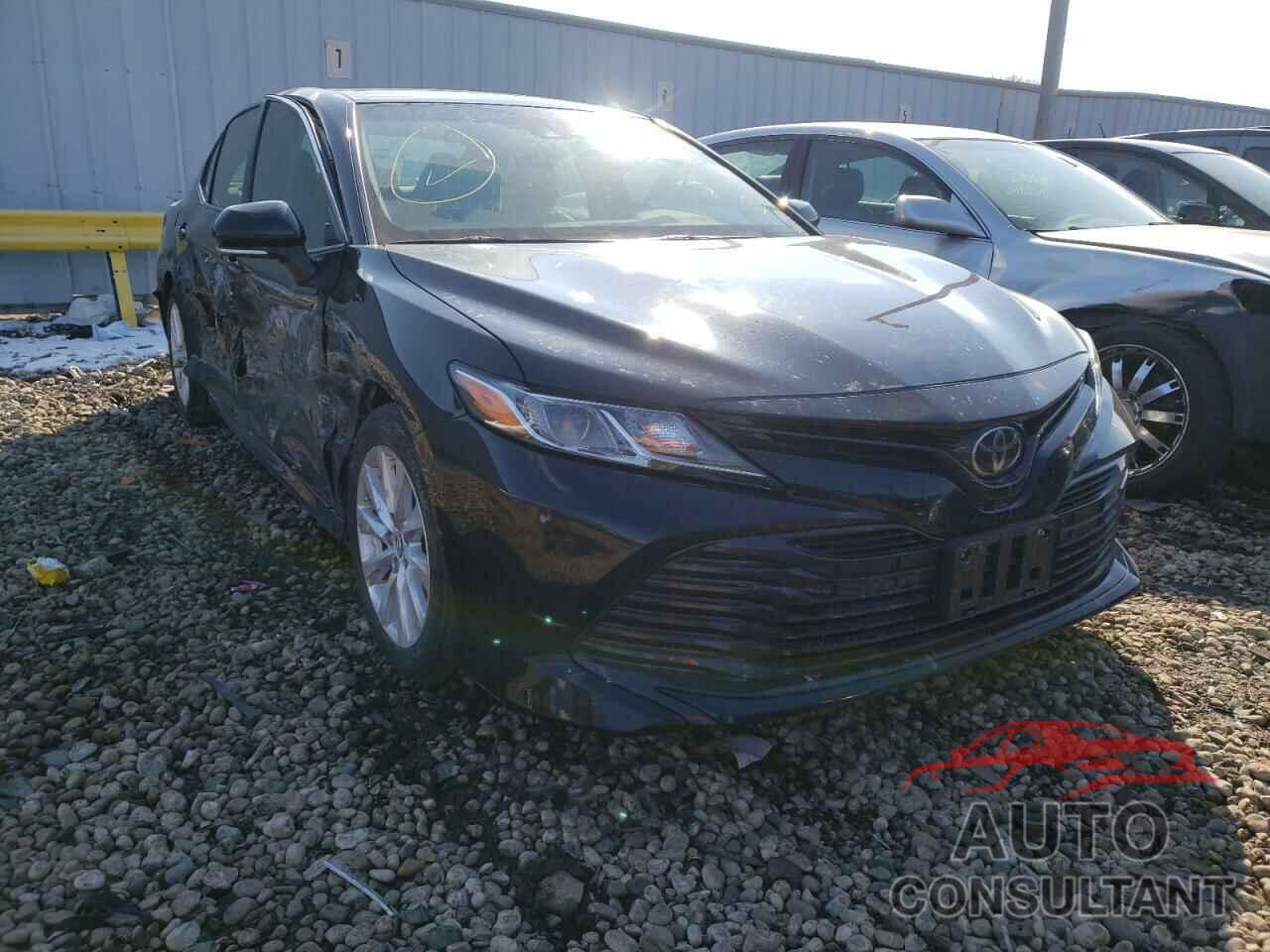 TOYOTA CAMRY 2018 - 4T1B11HK8JU032962