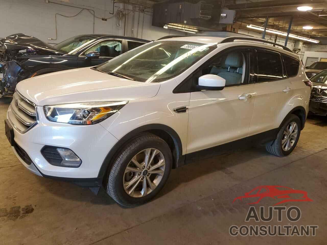 FORD ESCAPE 2017 - 1FMCU9G98HUD68002