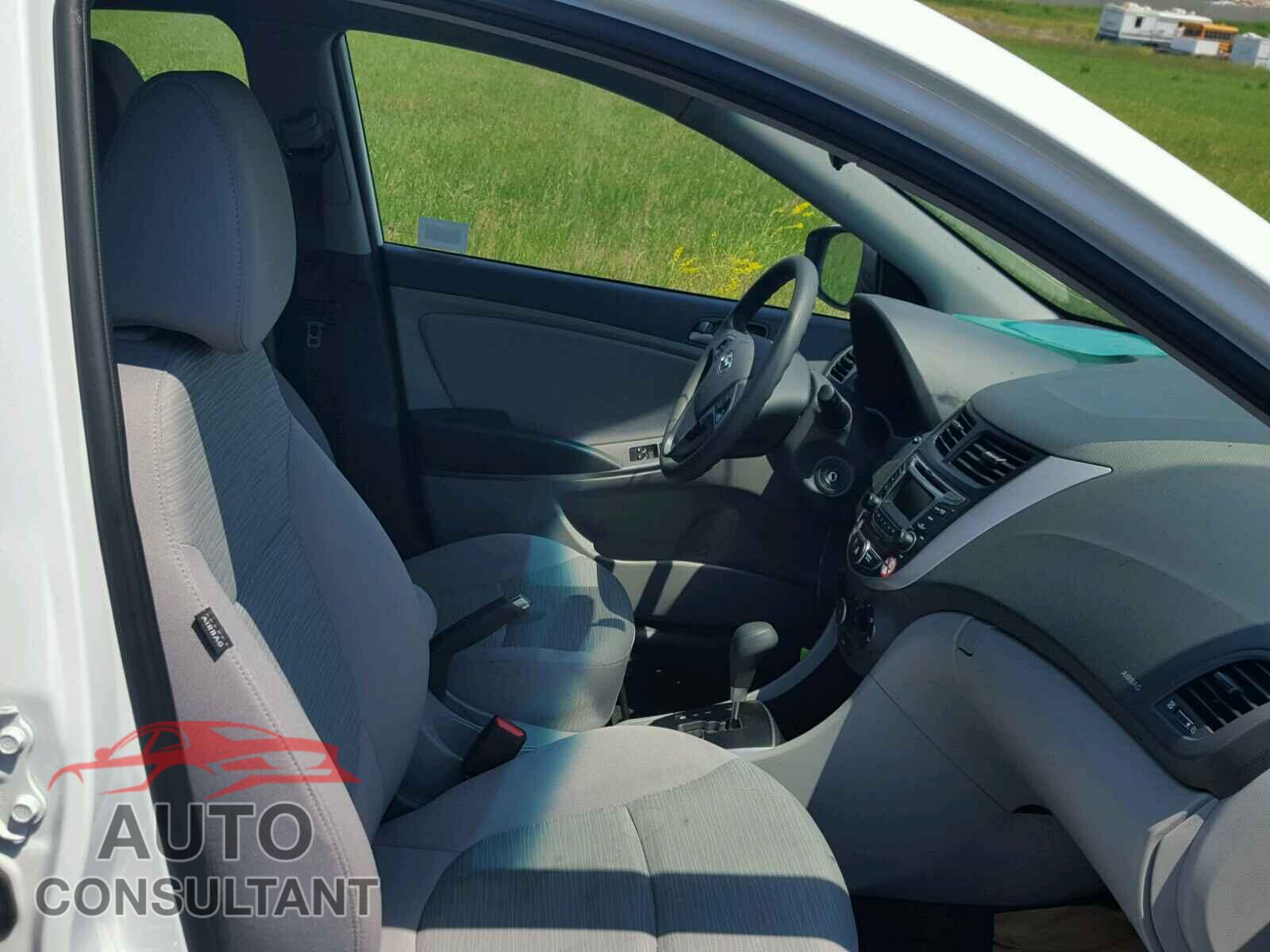 HYUNDAI ACCENT 2017 - KMHCT4AE3HU369733