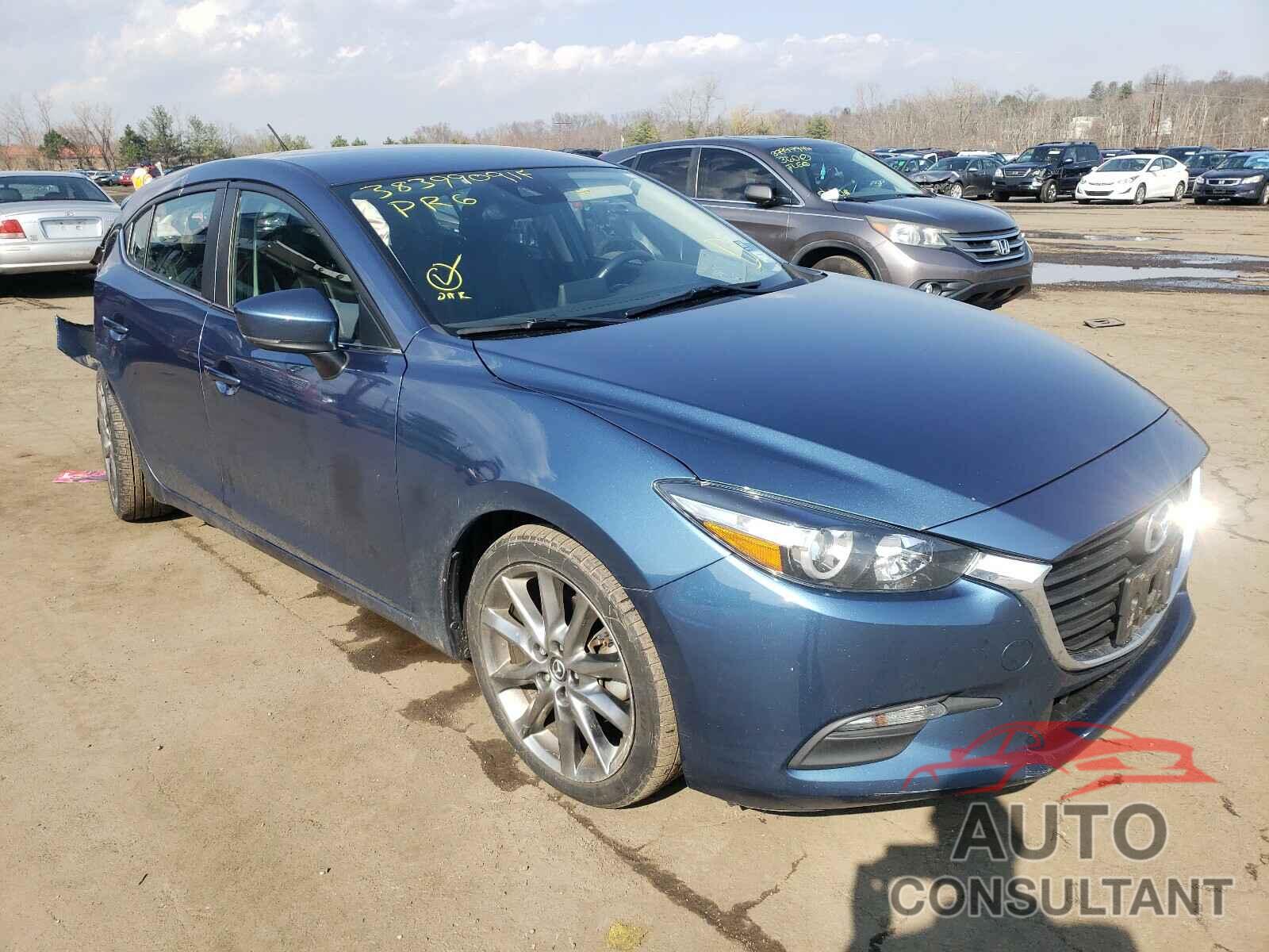 MAZDA 3 2018 - 3MZBN1L35JM236967