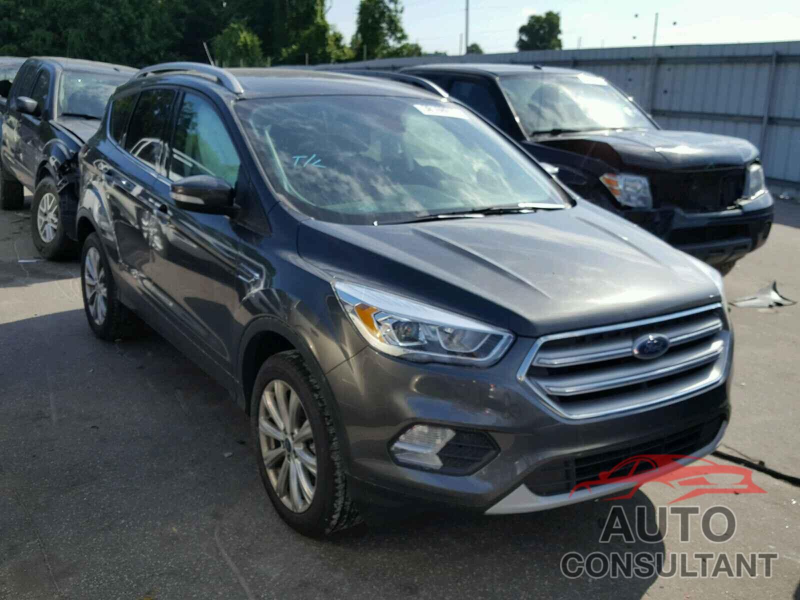 FORD ESCAPE 2017 - 1FMCU9J95HUE29329